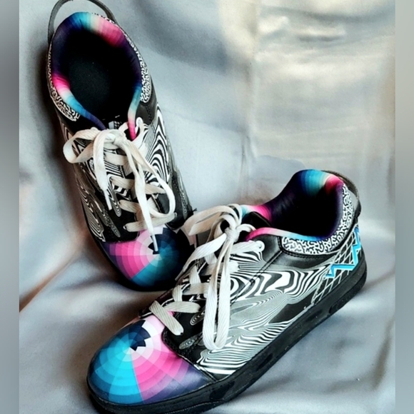Heelys Shoes, Size 9, Roller in Heel Vapor95, Psychadelic Design, Colorful - Picture 1 of 10